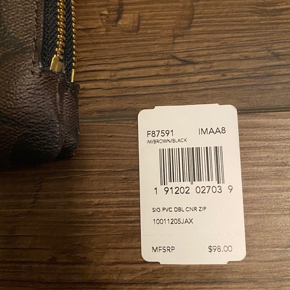 Coach double zipper wristlet - Picture 3 of 5